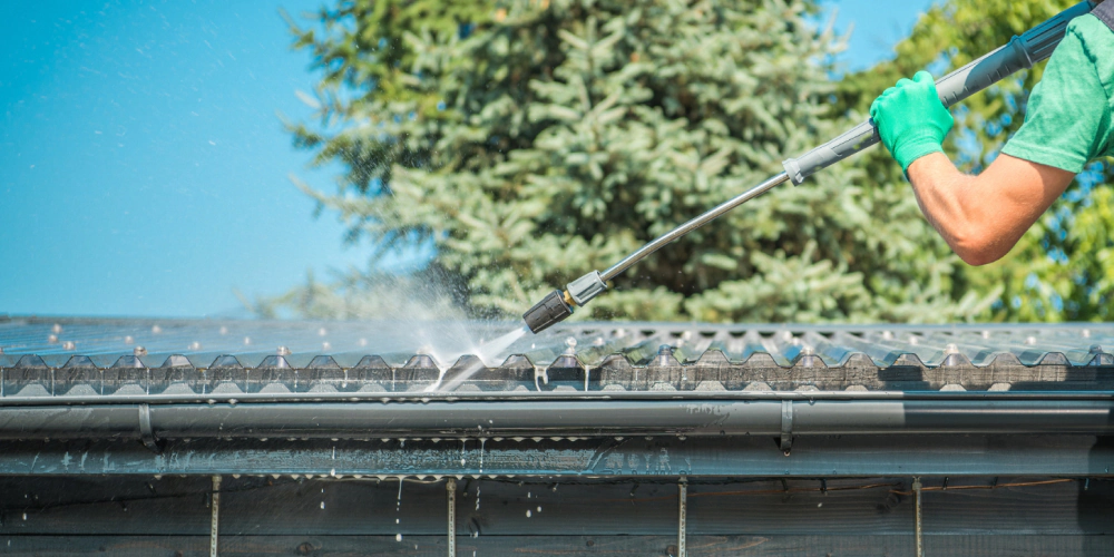 roof gutter pressure water cleaning service tucson az